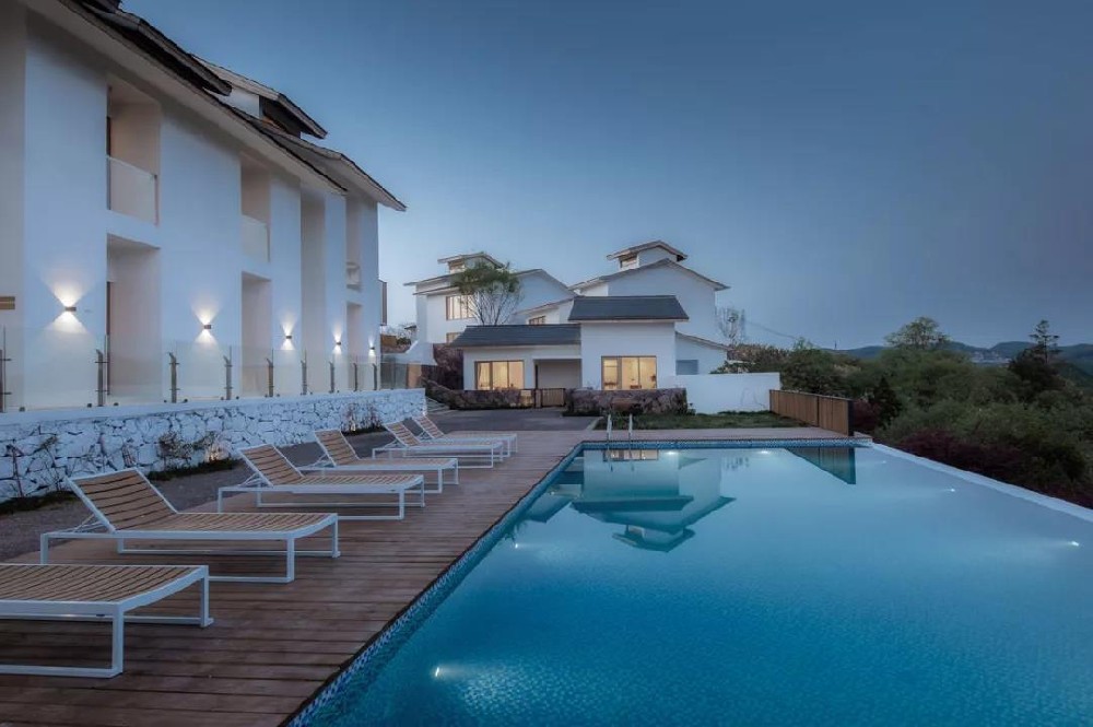 別墅泳池,泳池設(shè)備 別墅泳池,泳池設(shè)備