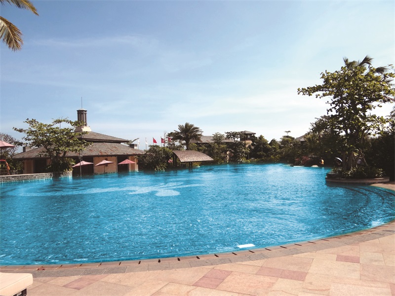 游泳池設(shè)備